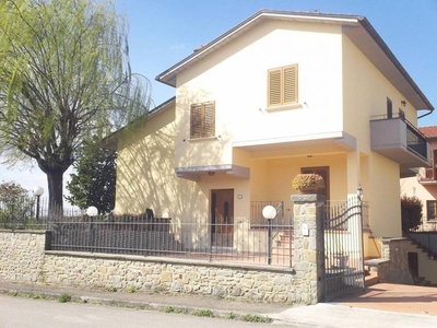 villa in vendita a Montanare