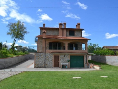 villa in vendita a Montecchio