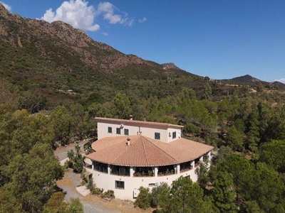 Villa in vendita a Sarroch Cagliari Forada Is Olias