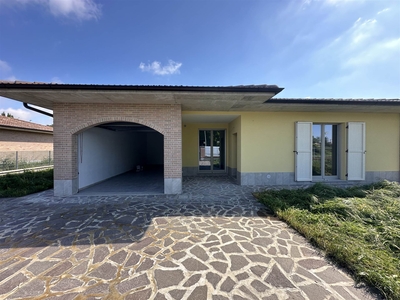 Villa in Via g. Falcone e p. Borsellino a Villanterio