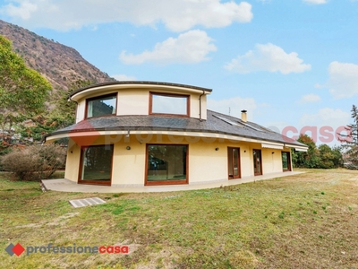 Villa in Via Monte Grappa 12, Piossasco, 14 locali, 3 bagni, 482 m²