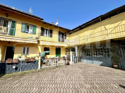villa indipendente in vendita a Grugliasco