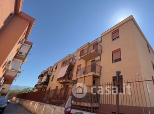 Appartamento in Vendita in Via Cruillas 66 a Palermo