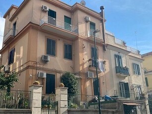 Appartamento in Vendita in Via Generale D'Ambrosio a Napoli