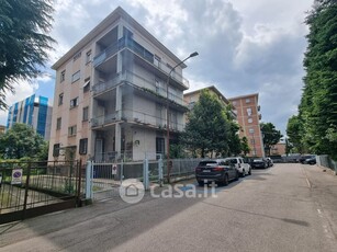 Appartamento in Vendita in Via Marco Aurelio Cavedagni 10 a Parma
