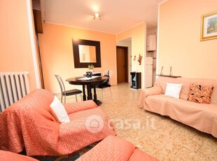 Appartamento in Vendita in Via Parma 32 a Salsomaggiore Terme