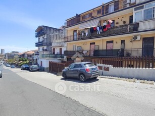 Appartamento in Vendita in Via Pietro Maroncelli a Catania