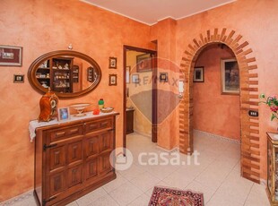 Appartamento in Vendita in Via Roma 155 a Mascalucia