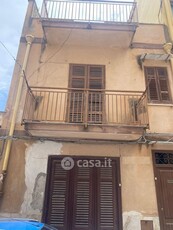 Appartamento in Vendita in Via Roma a Carini