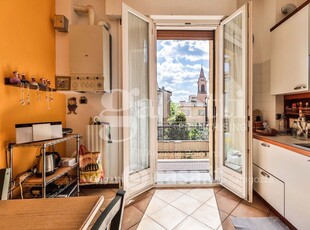 Appartamento in Vendita in Via Sant'Isaia a Bologna