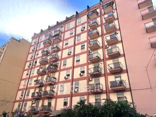 Appartamento in Vendita in Via Vincenzo Piazza Martini a Palermo