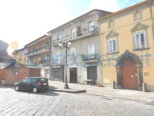 Appartamento Quadrilocale da ristrutturare in vendita a Roccamonfina