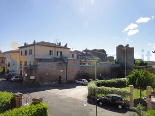 Appartamento Quadrilocale in vendita a Tuscania