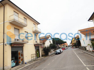 Appartamento Trilocale in ottime condizioni, in vendita in Via Della Repubblica 22, Castagneto Carducci