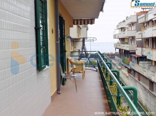 Appartamento Trilocale in ottime condizioni, in vendita in Via Spiaggia, Mascali