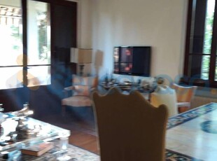 Appartamento Trilocale in vendita in Via Antonio Labriola, Prato