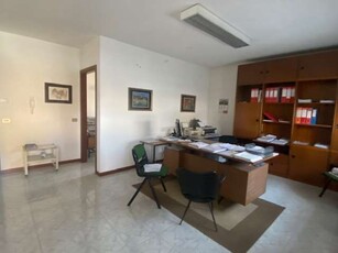 Bilocale in Via Del Maino, Piacenza, 1 bagno, 70 m², ottimo stato