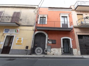Casa Bi/Trifamiliare in Vendita in Via Etna 17 a San Giovanni la Punta