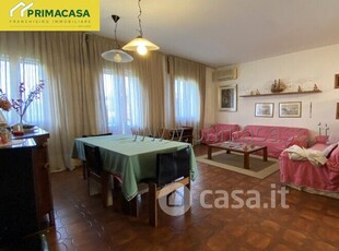 Casa Bi/Trifamiliare in Vendita in Via Scortegara 1 a Mirano