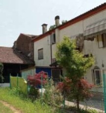 Casa Bi/Trifamiliare in Vendita in Viale Europa a Legnago
