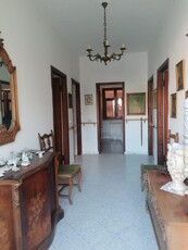 Casa indipendente con giardino, Ortonovo dogana