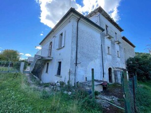 Casa Indipendente in Vendita ad Prata D`ansidonia - 110000 Euro
