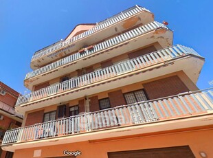 Casa indipendente in Vendita in Via Ustica a Palermo