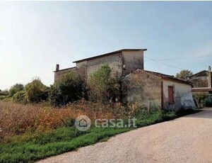 Casa indipendente in Vendita in Via Vittore Carpaccio a Legnago