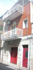 Casa singola da ristrutturare, in vendita in Via Marsala 10/12, Canosa Di Puglia