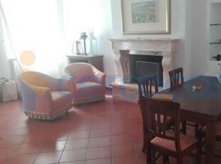 Casa singola in ottime condizioni in affitto a Pesaro