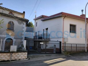 Casa singola in ottime condizioni, in vendita in Via San Marciano, San Martino Sannita