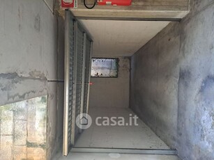 Garage/Posto auto in Vendita in Via Monreale 10 a Verona