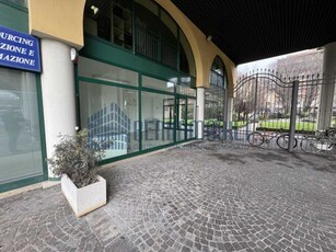 Negozio in Affitto ad Brescia - 600 Euro
