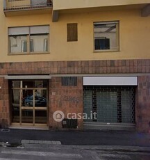 Negozio/Locale commerciale in Vendita in Via Antonio Giacomini a Firenze