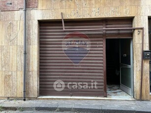 Negozio/Locale commerciale in Vendita in Via Castriota 7 a Biancavilla