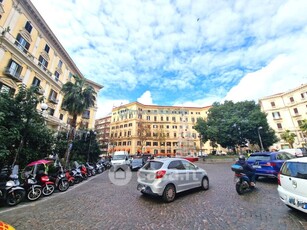 Negozio/Locale commerciale in Vendita in Via Gian Lorenzo Bernini a Napoli