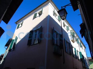Palazzo in vendita a Rocca Grimalda