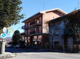 Palazzo in vendita in Via Cremosina 5, Pogno