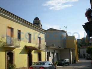 Palazzo in vendita in Via Roma, Ceppaloni