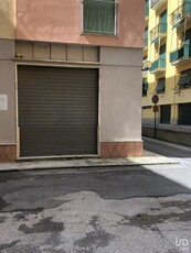 Posto auto/Box di 53 m² in Finale Ligure