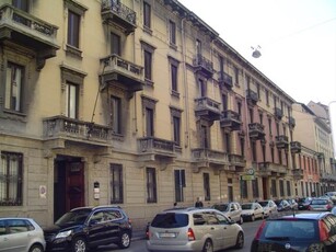 Quadrilocale in affitto a Milano