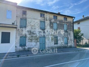 Rustico/Casale in Vendita in Via Crosara 79 a Creazzo