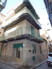 Stabile / Palazzo in Vendita in Via Mazzara 2 a Bagheria