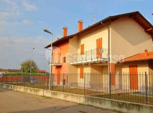 Vendita Villa a schiera, CUGGIONO