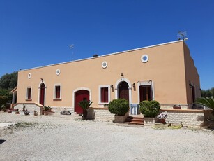 Vendita Villa bifamiliare, in zona CAMPAGNA, MONOPOLI