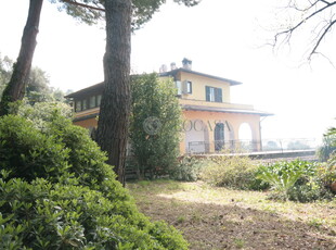 Villa a Schiera in affitto a Lerici