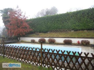 Villa con piscina Avuglione