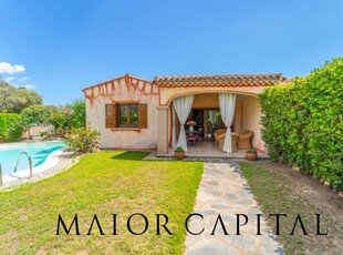 Villa con terrazzo a San Teodoro