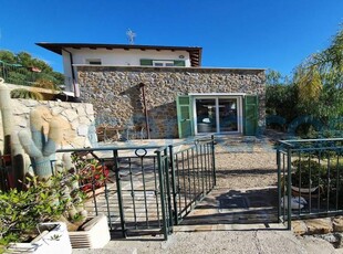 Villa in ottime condizioni in vendita a Bordighera