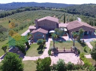 Villa in vendita a Follonica